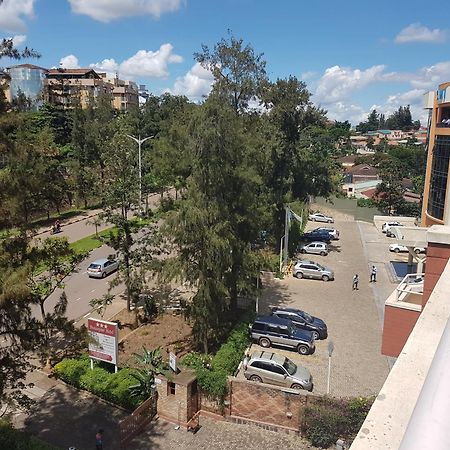 Beausejour Hotel Kigali Bagian luar foto