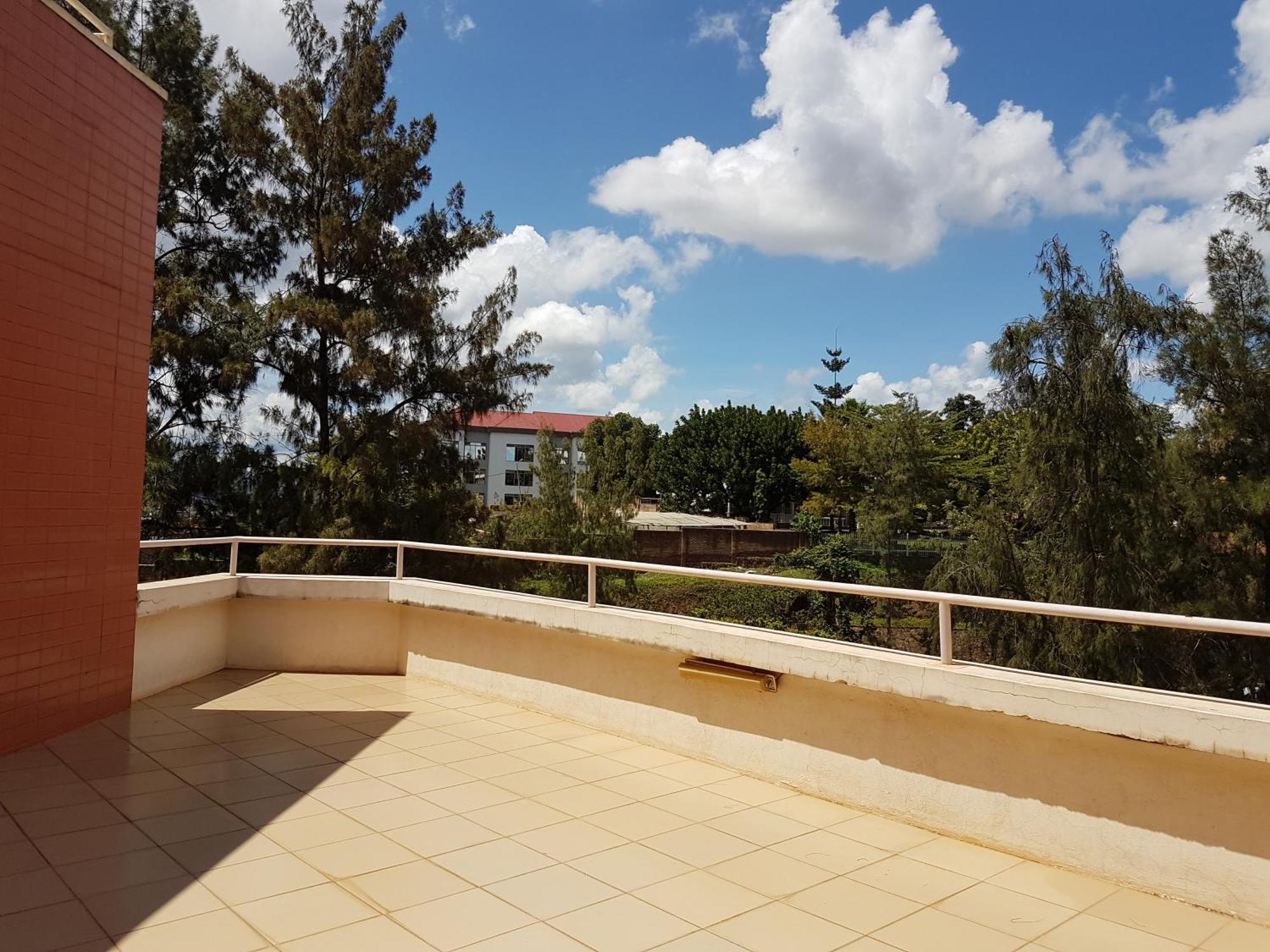 Beausejour Hotel Kigali Bagian luar foto