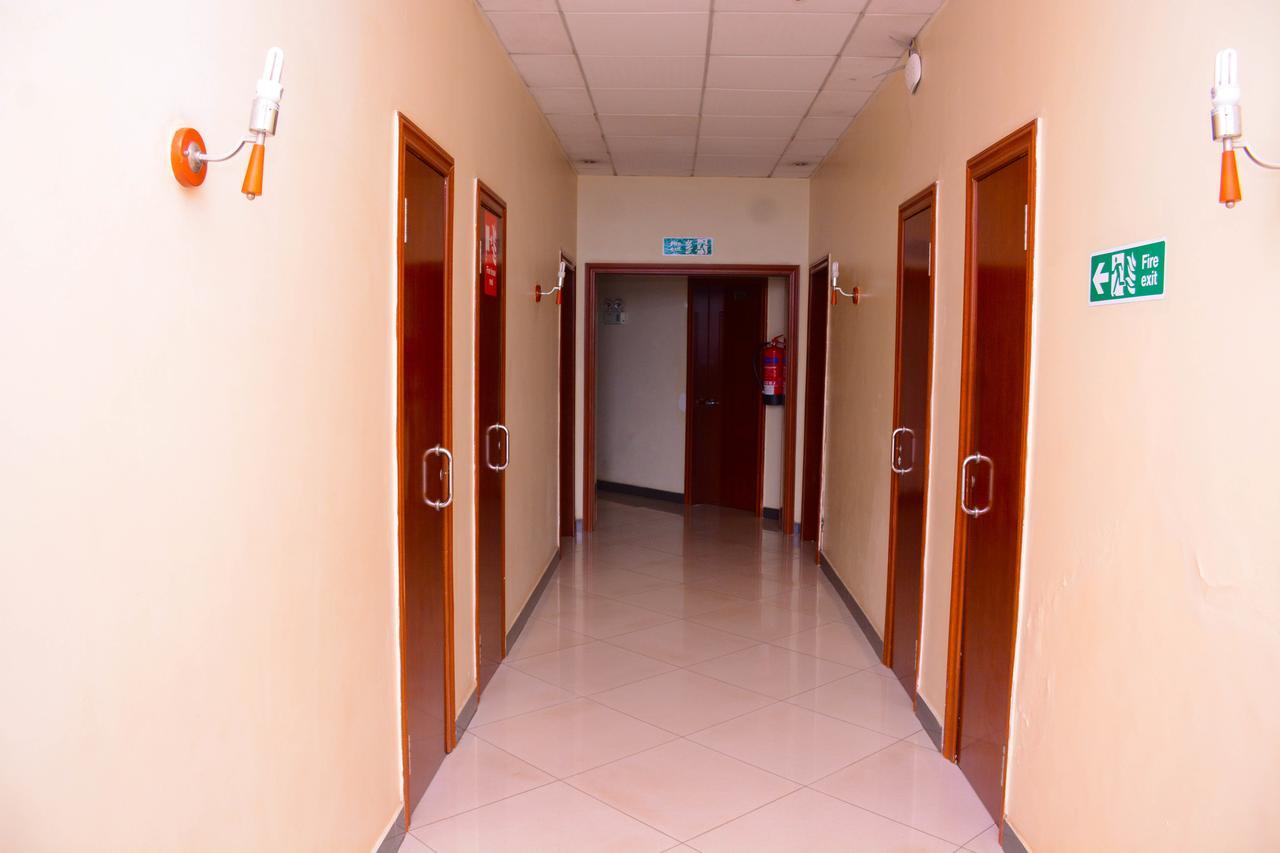 Beausejour Hotel Kigali Bagian luar foto