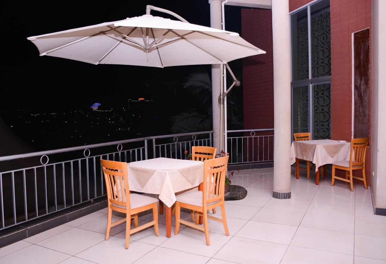 Beausejour Hotel Kigali Bagian luar foto