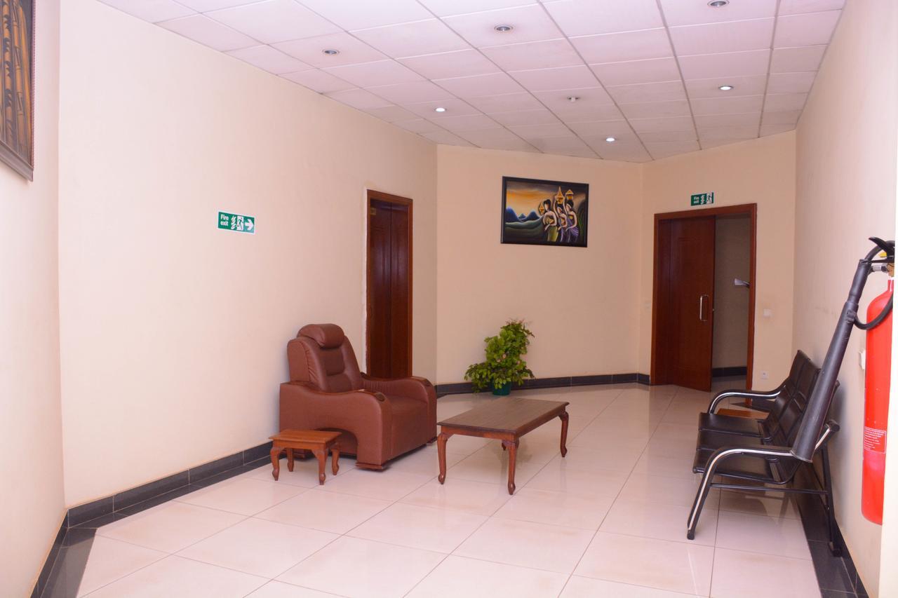 Beausejour Hotel Kigali Bagian luar foto