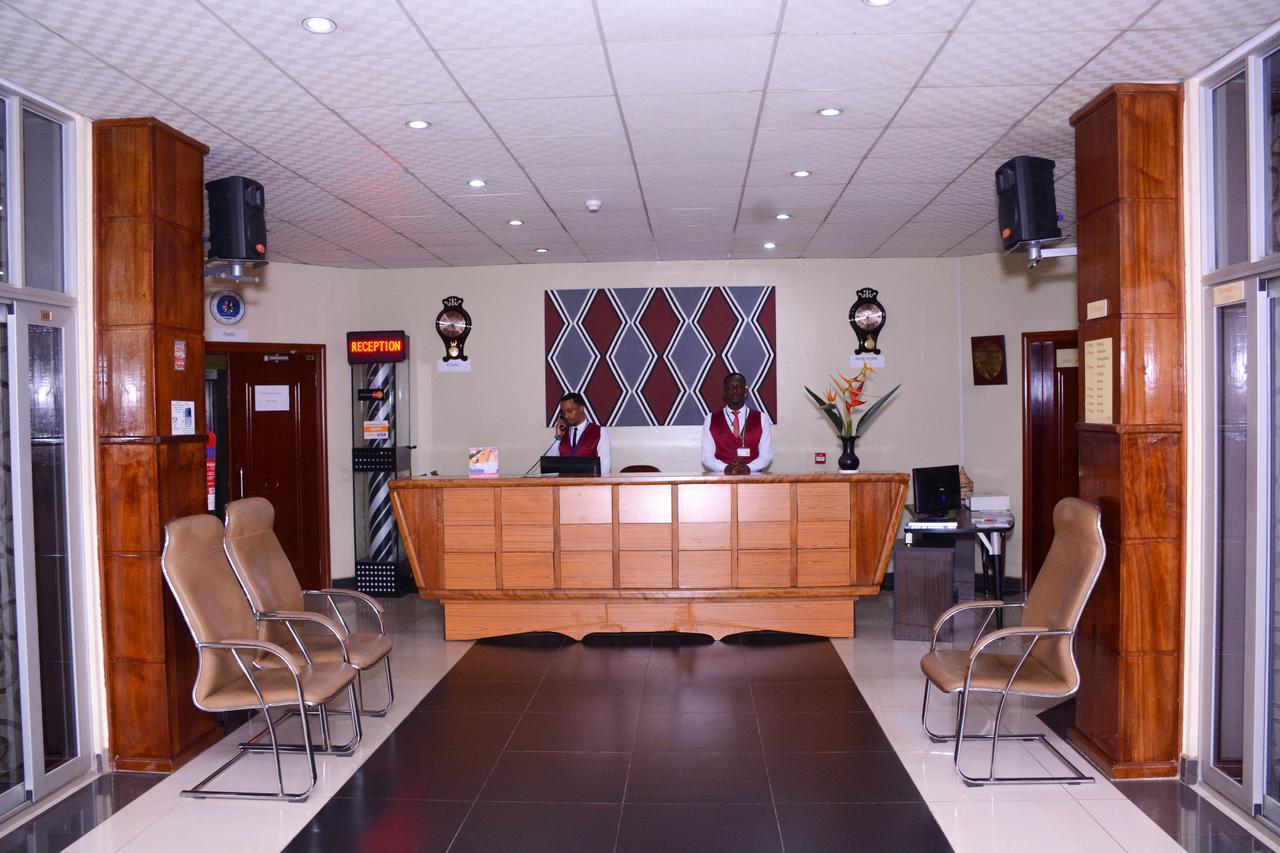 Beausejour Hotel Kigali Bagian luar foto