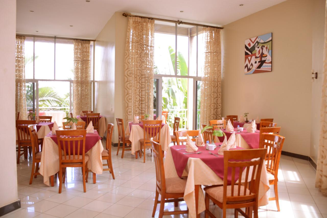 Beausejour Hotel Kigali Bagian luar foto